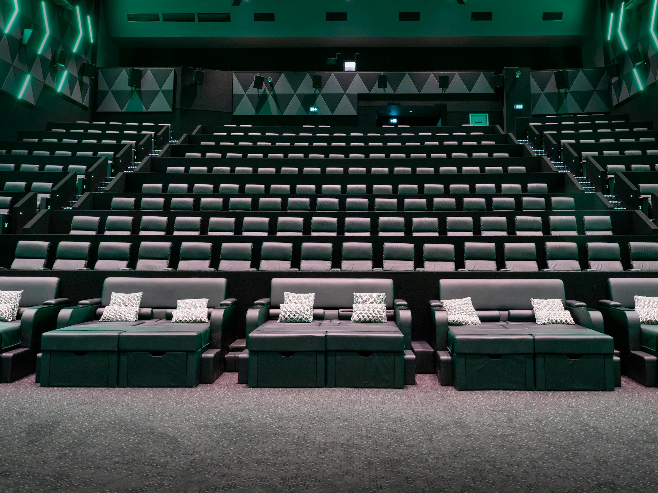 HOYTS Daybeds HOYTS Daybeds